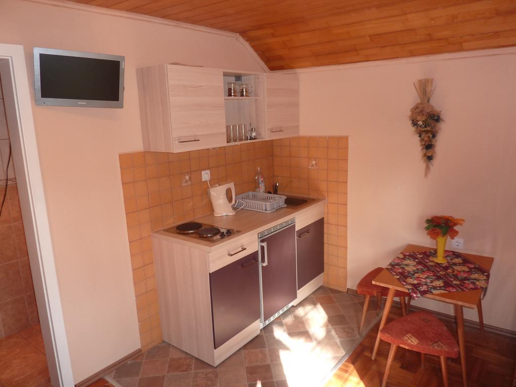 Vadásztanya Apartmanházak Siófok Quarto foto