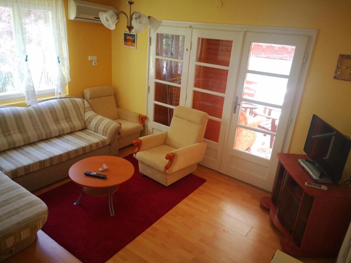 Vadásztanya Apartmanházak Siófok Exterior foto