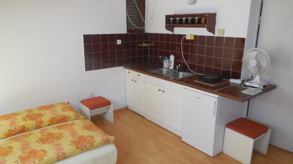 Vadásztanya Apartmanházak Siófok Exterior foto