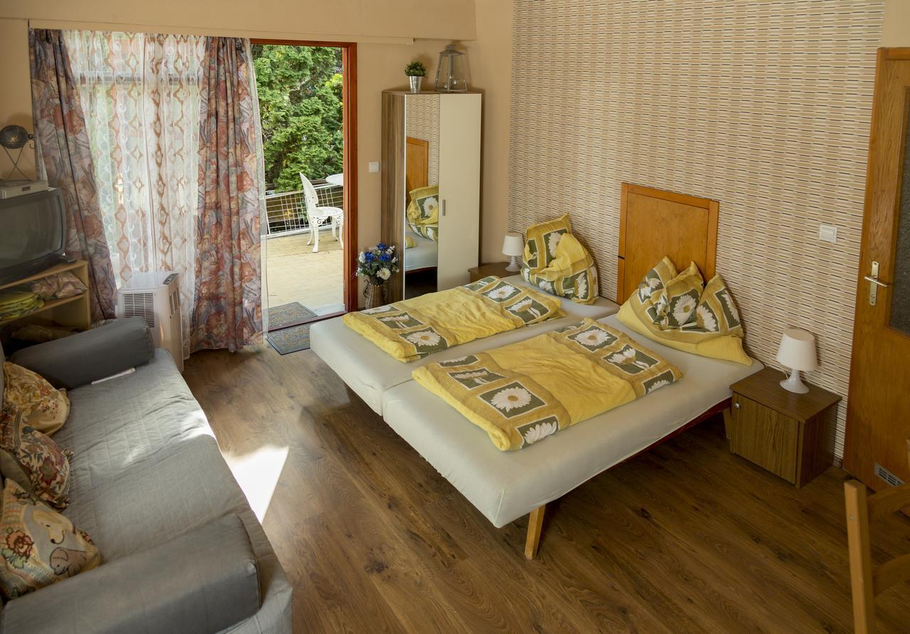 Vadásztanya Apartmanházak Siófok Exterior foto
